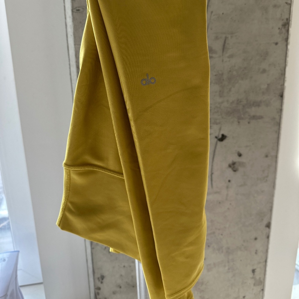 Alo yoga leggings